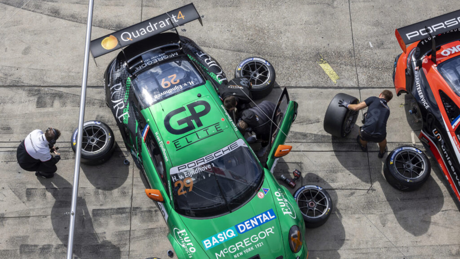 Porsche 186813 1 1024X683