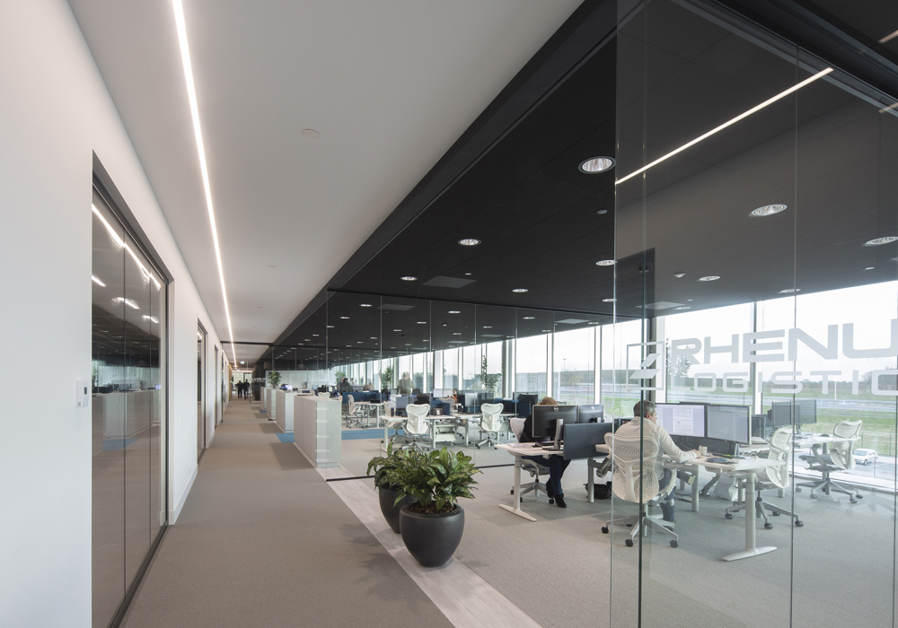 Newlogiciii Werkplekken